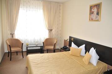 Фото номера Люкс с 1 спальней Отель Hotel Nord г. Плоешти 4