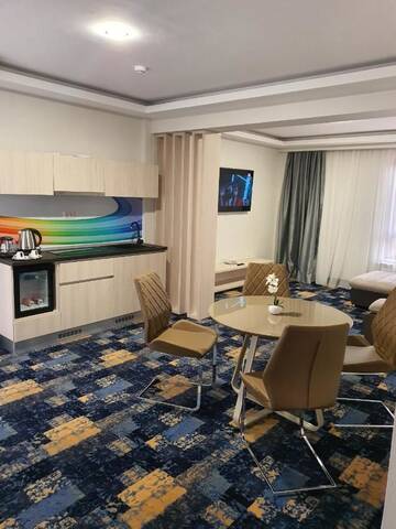 Фото номера Двухуровневые апартаменты Отель Hotel Yarus Plus г. Плоешти 3