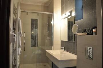Фото номера Двухместный номер с 1 кроватью Отель Acapulco Hotel г. Плоешти 15