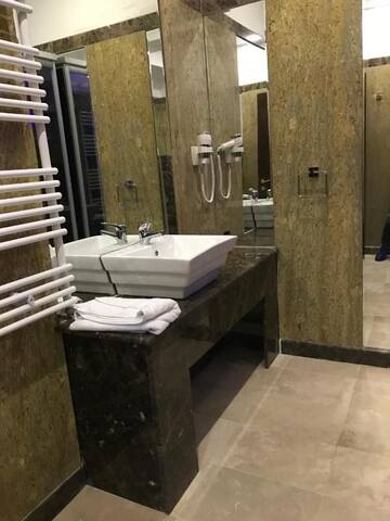 Фото номера Люкс Отель Hotel Best г. Плоешти 6