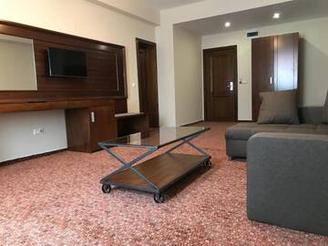 Фото номера Люкс Отель Hotel Best г. Плоешти 5