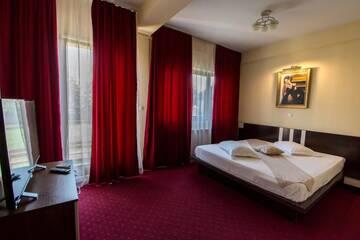 Фото номера Двухместный номер с 1 кроватью Отель Hotel Tudor г. Плоешти 22