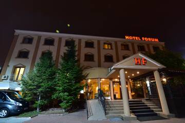 Фото Отель Hotel Forum г. Плоешти 1